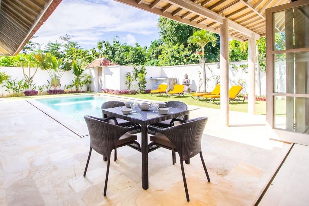 Villa Istana Willy Ungasan Exterior foto