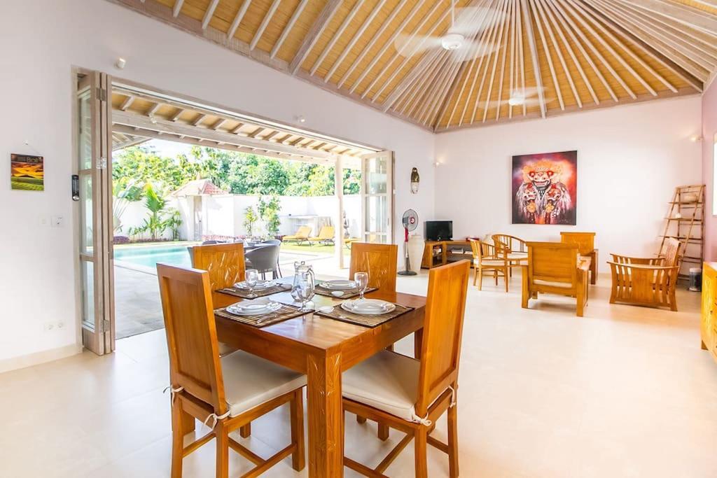 Villa Istana Willy Ungasan Exterior foto